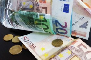 Risarcimento dei danni da buca stradale prescrizione